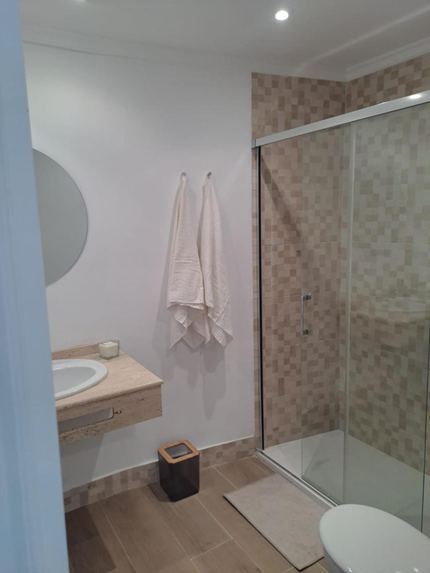 Apartamento Compartido Hab Privadas Playa De La Caleta كاديز المظهر الخارجي الصورة